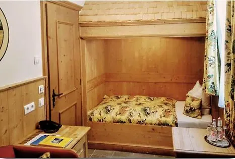 Hotel Leeberghof 테게른제